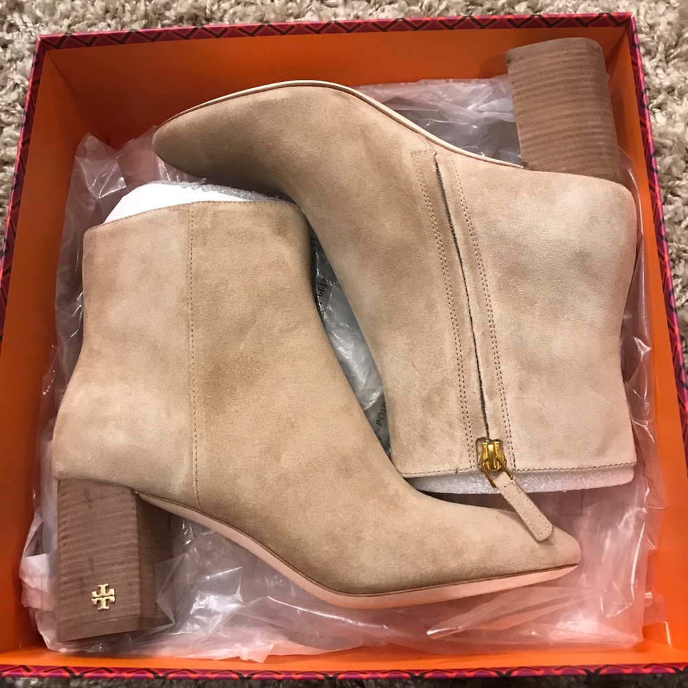 NEVER WORN Tory Burch booties - Picture 4 of 6